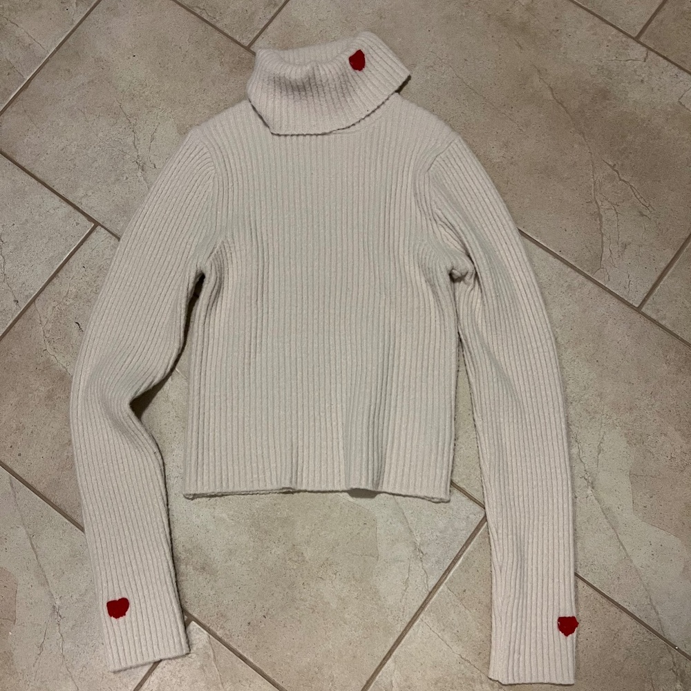 Happily Grey heart sweater NWOT